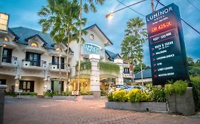 Luminor Hotel Jember By Wh